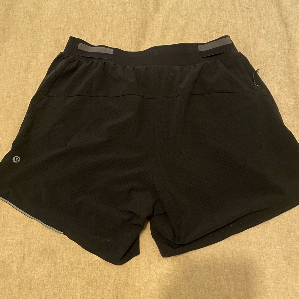 Lululemon Men’s Fast and Free Split 3” Shorts w/ Liner Sz M - LIKE NEW! - Picture 4 of 7